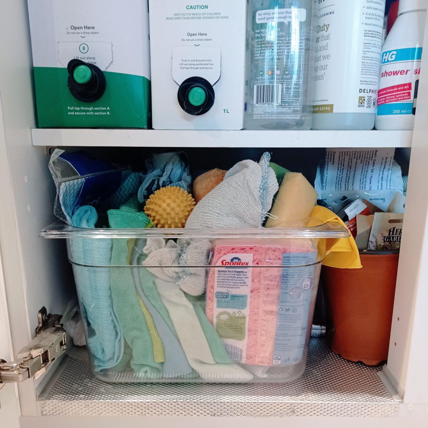 cleaning-cupboard