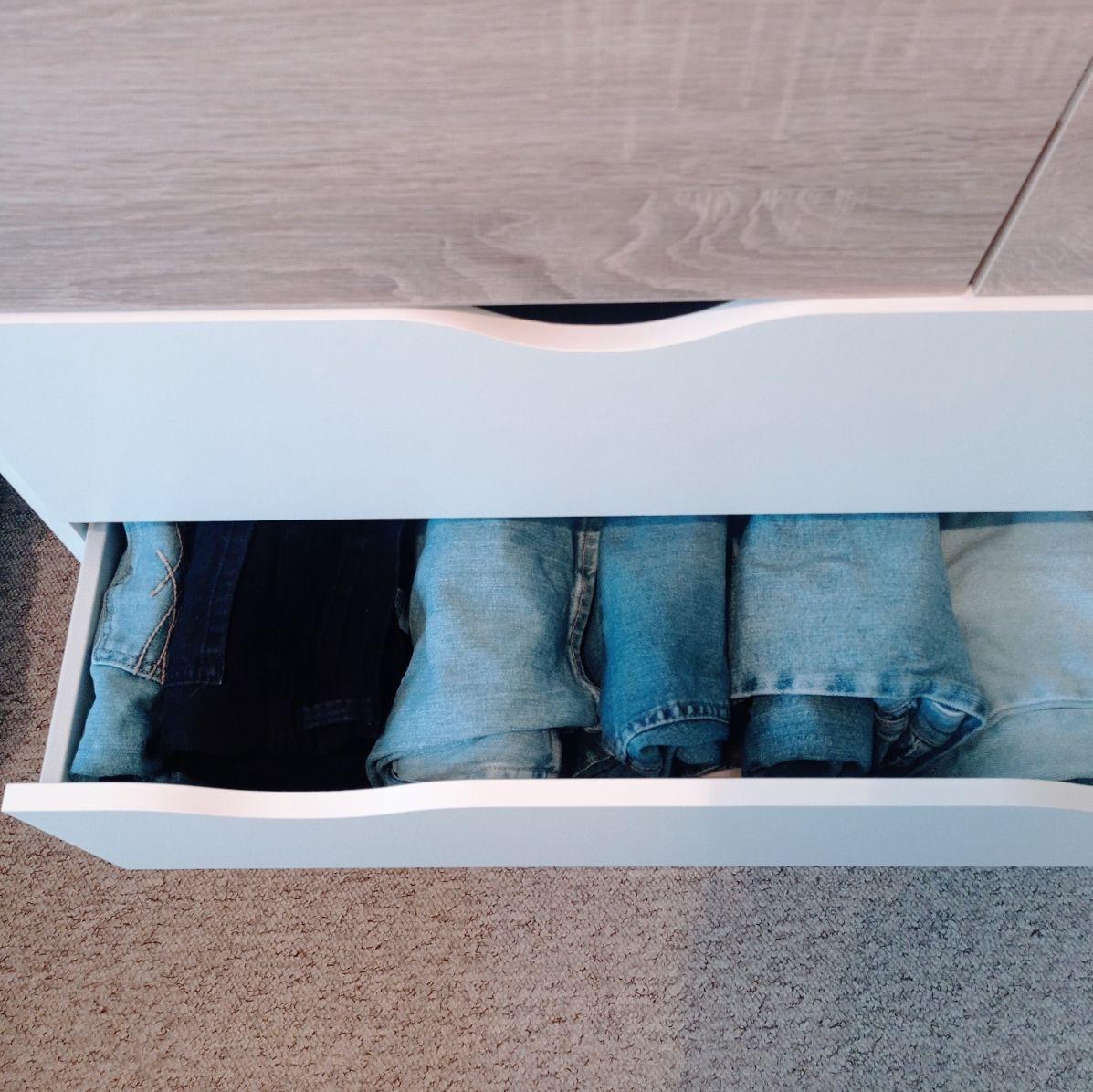 jeans-in-a-drawer