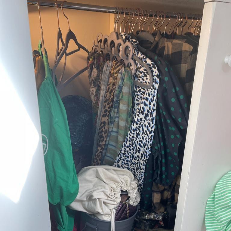 messy-wardrobe